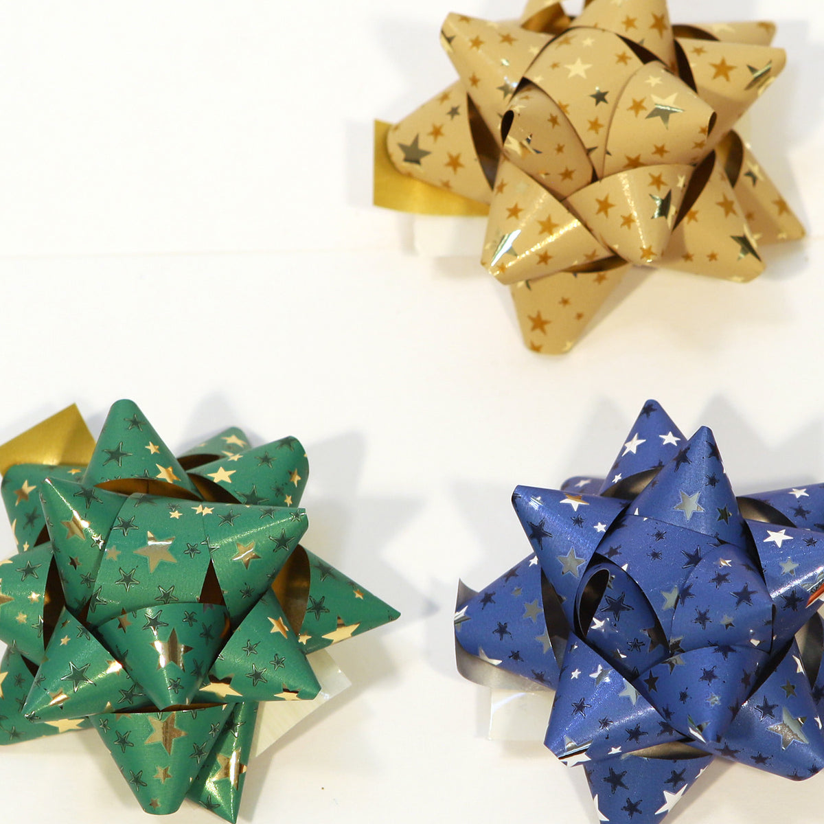 Shiny Fantasy Christmas Star Cockade